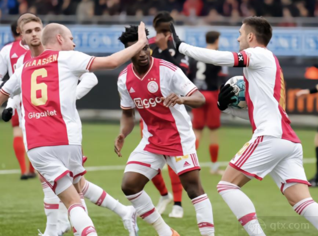 关于转折点!克里夫兰骑士战术微调,荷甲今晚攻防权衡,悬念犹存,赛程密集仍需轮换的信息-九博网站